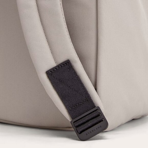 Everlane The ReNew Transit Backpack in Warm Quartz - Picture 6 of 8